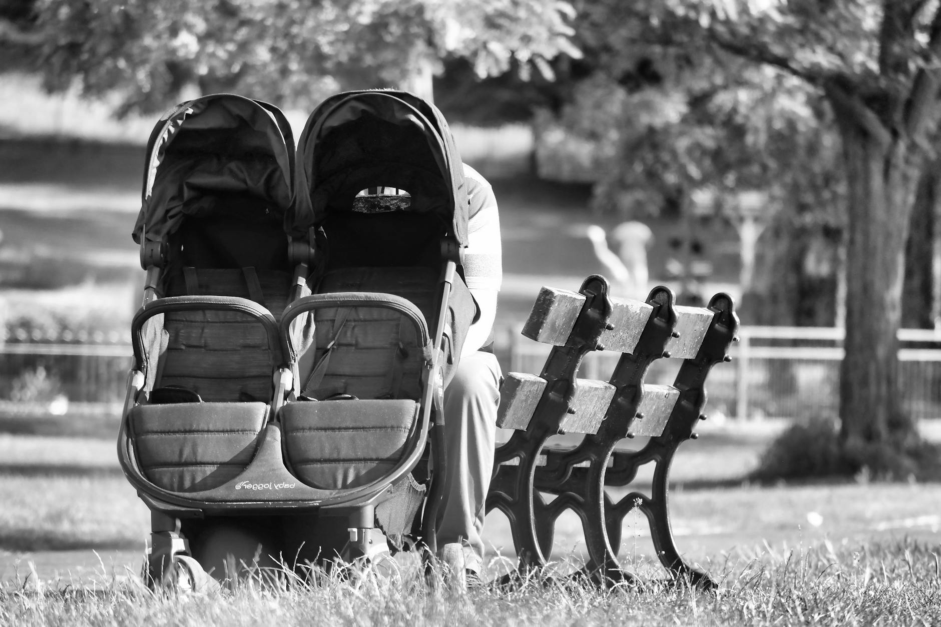Best Twin Strollers: Side-by-Side vs. Tandem (And What I Actually Use)