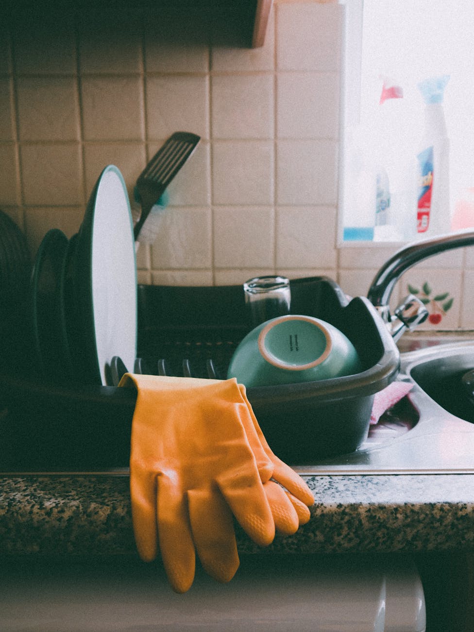 Why I Always Do Chores in Front of My Kids